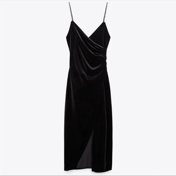 NWT Bloggers Favorite Black Velvet Dress - Picture 3 of 5